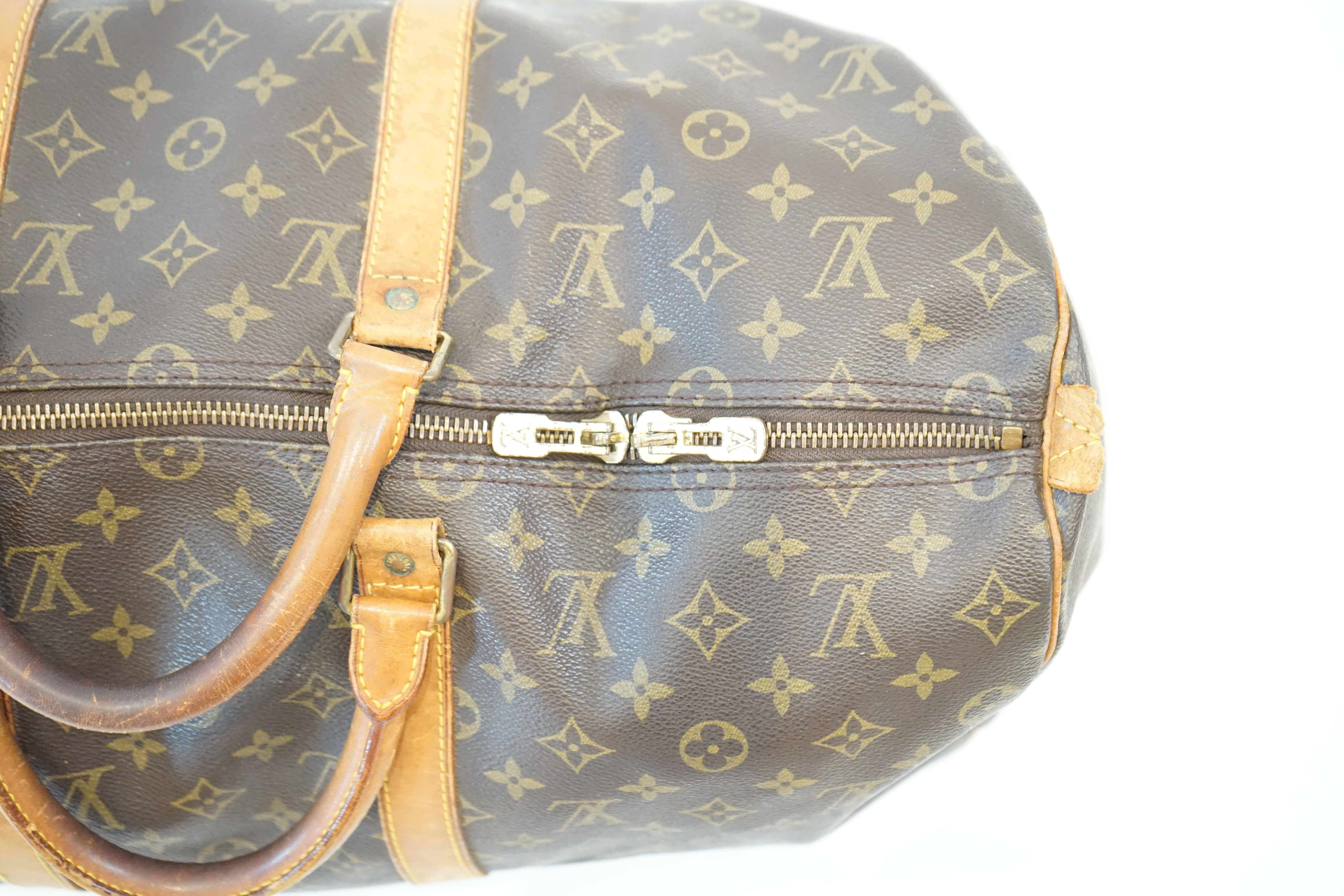 A Louis Vuitton Speedy 40 bag width 22cm, length 51cm, height 28cm